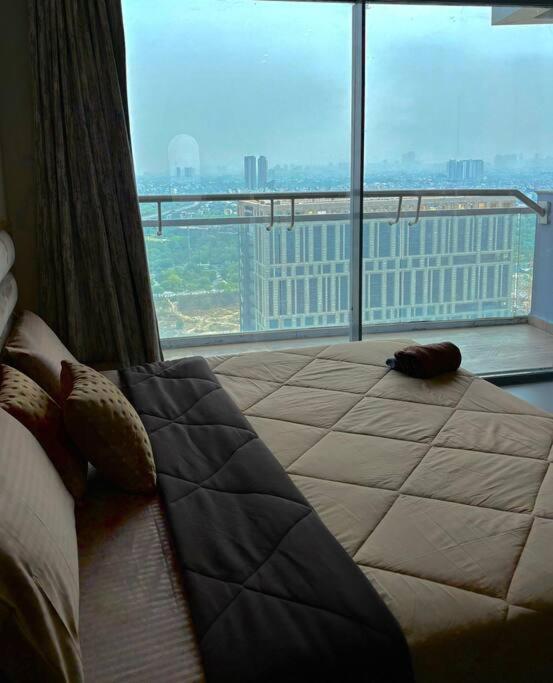 Countryside Luxury Suites - Supernova Noida นิวเดลี ภายนอก รูปภาพ