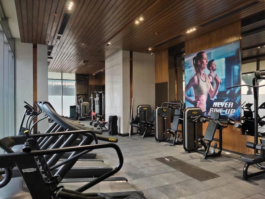 Countryside Luxury Suites - Supernova Noida นิวเดลี ภายนอก รูปภาพ