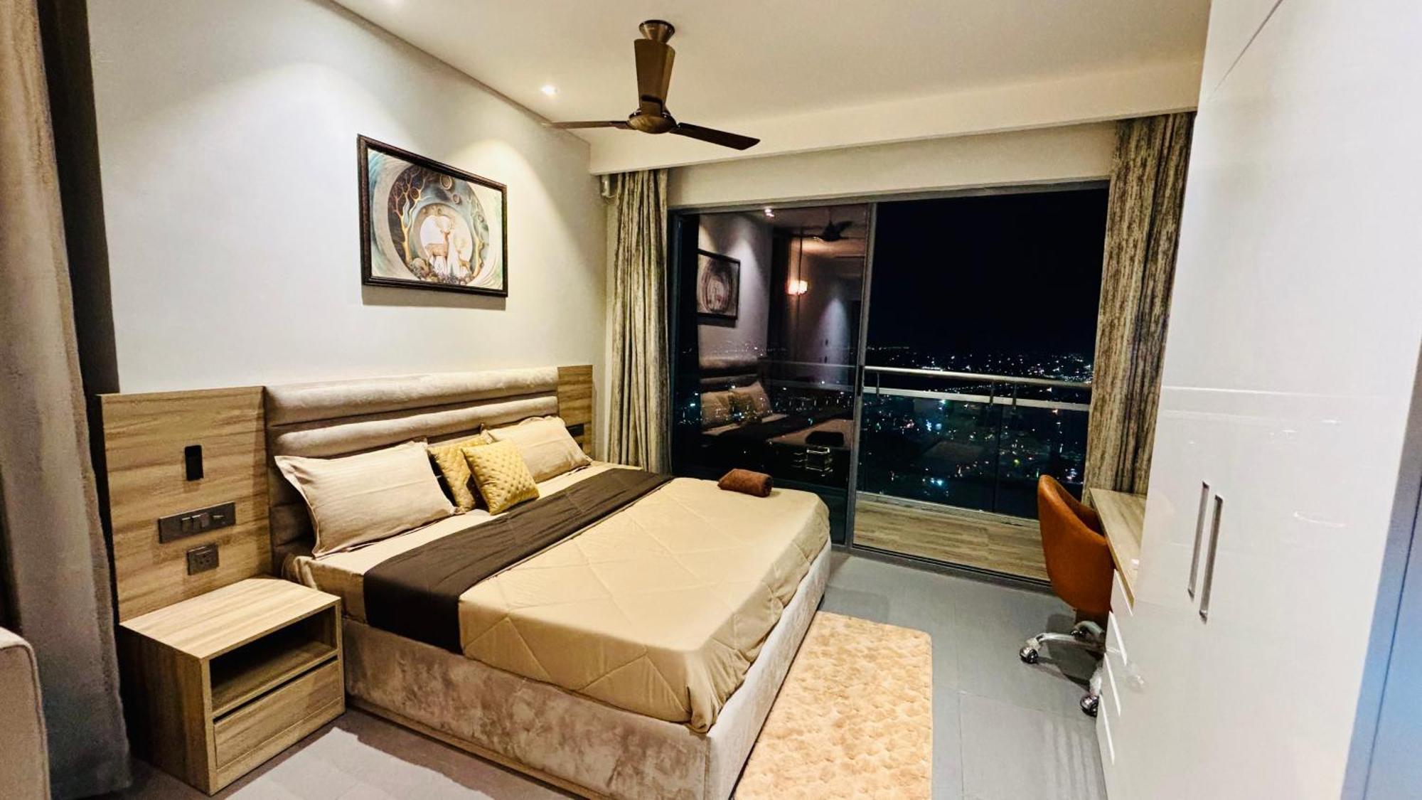 Countryside Luxury Suites - Supernova Noida นิวเดลี ภายนอก รูปภาพ